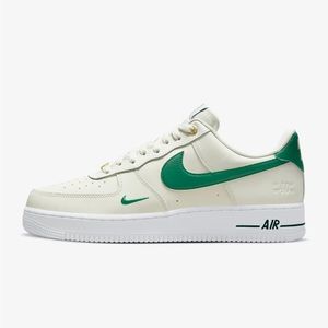 Nike Air Force one 07 white/ green